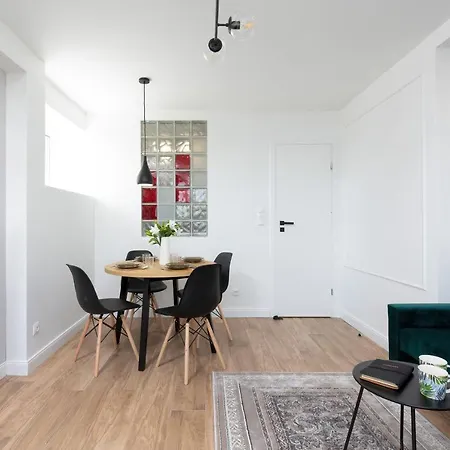 Metro Marymont Apartment By Noclegi Renters Warsaw Exterior photo