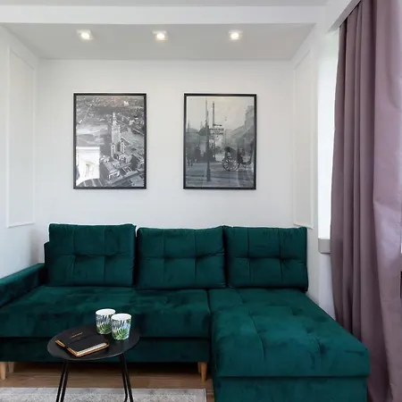 Metro Marymont Apartment By Noclegi Renters Warsaw Exterior photo